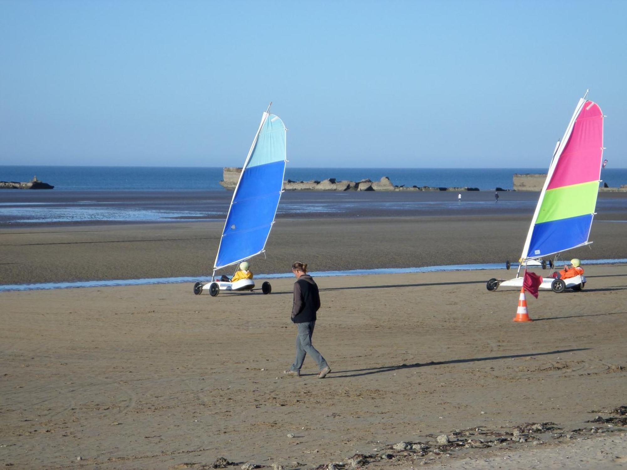 Gites "Bord De Mer" Pmr Ou "Arromanches" 2 Chambres En Front De Mer A Asnelles , 3Km D'Arromanches, 10Km De Bayeux Saint-Côme-de-Fresné Kültér fotó